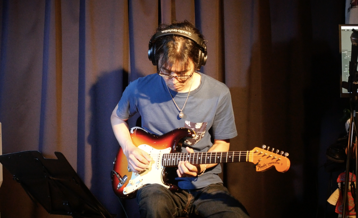 川合里奈とギター3