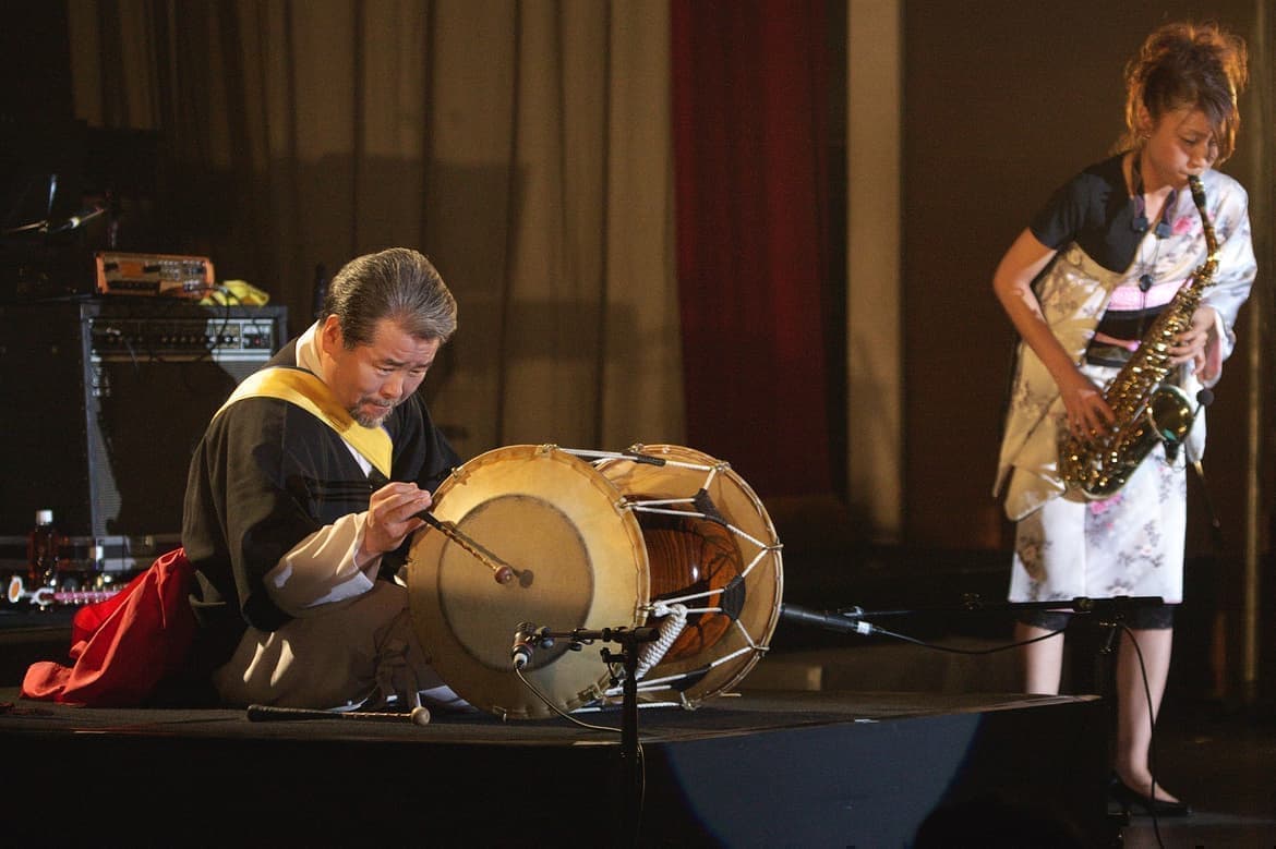 キムドクスと林美和